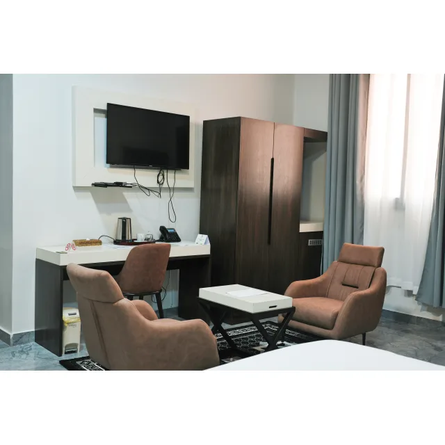 Holiday Hotel