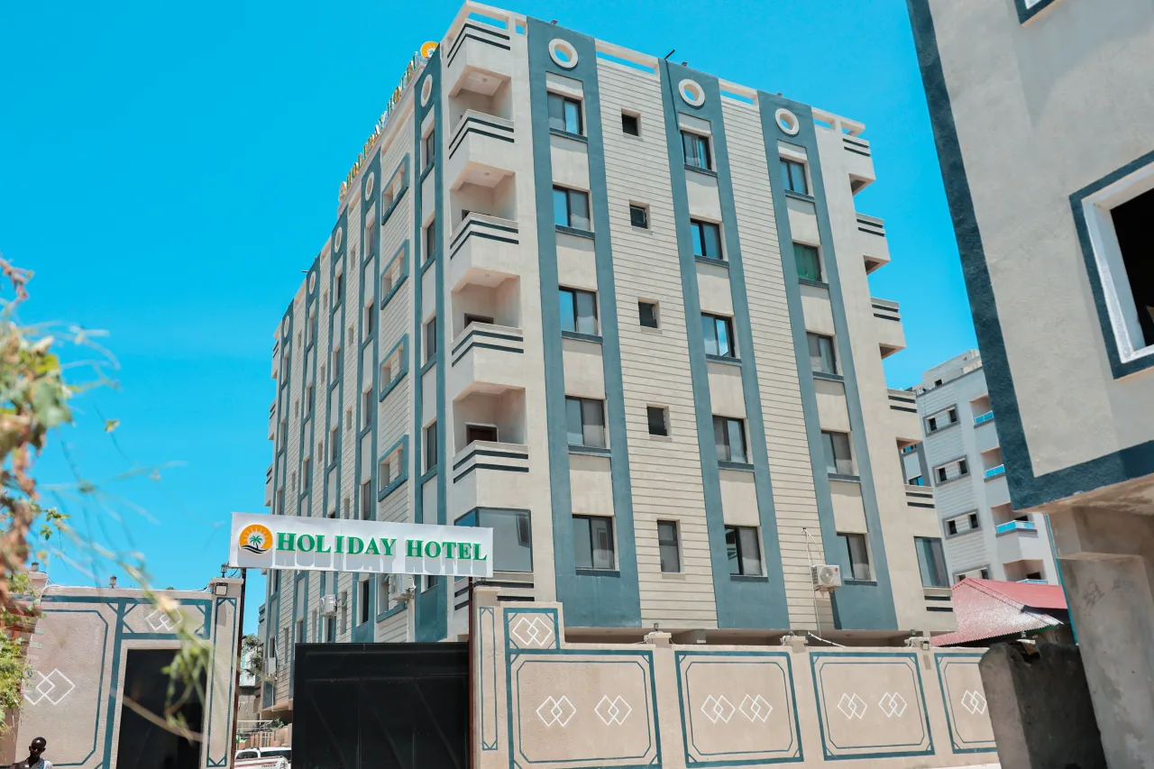 Holiday Hotel